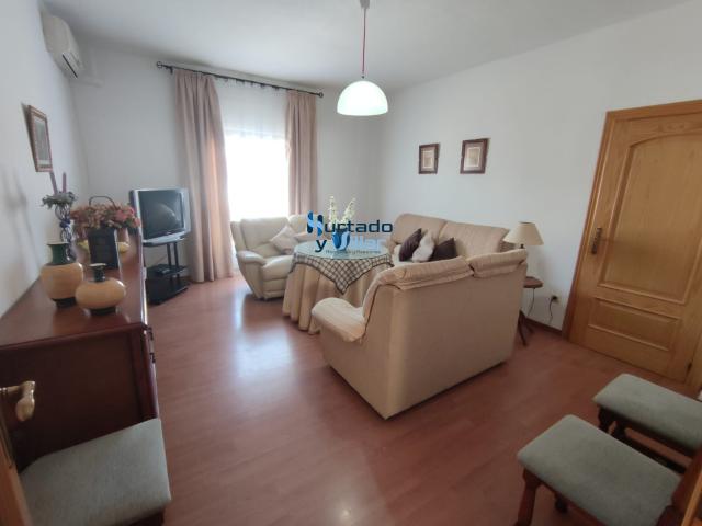 Piso en venta en Torreperogil, Jaén