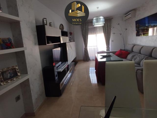 Piso en venta en Torre Del Campo, Andalucía