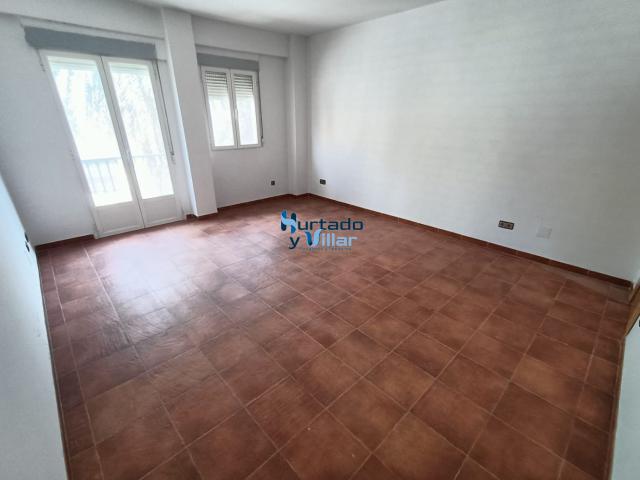 Piso en venta en Torreperogil, Andalucía