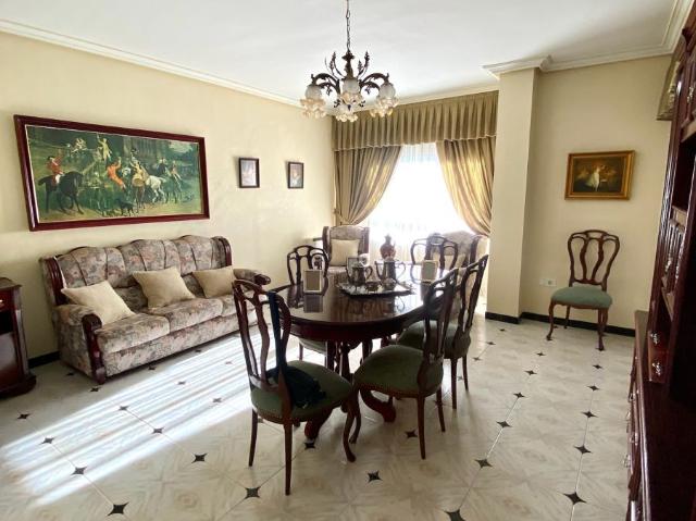 Piso en venta en Torre Del Campo, Andalucía