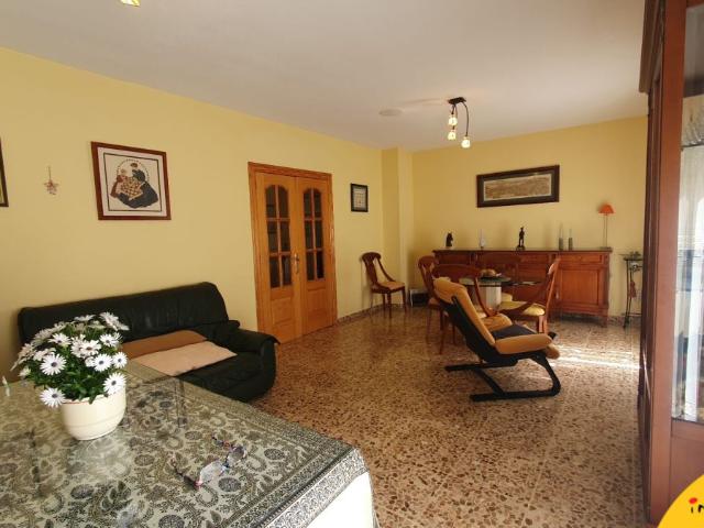 Piso en venta en Barrio de las Cruces, Alcalá La Real