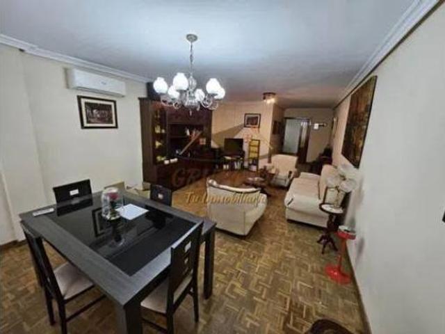 Piso en venta en Las Protegidas, Jaén