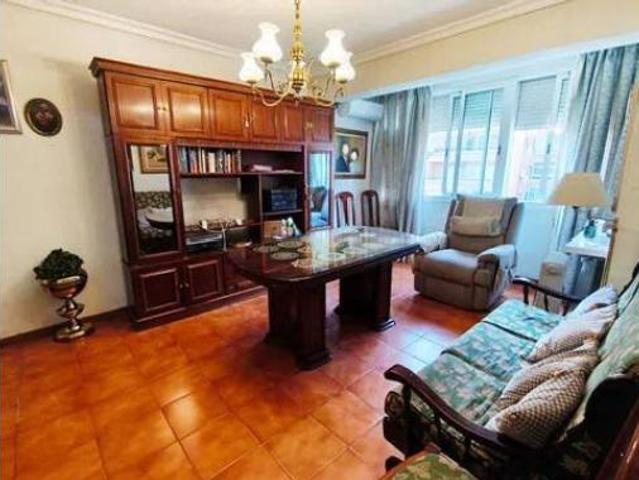 Piso en venta en Gran Eje, Jaén