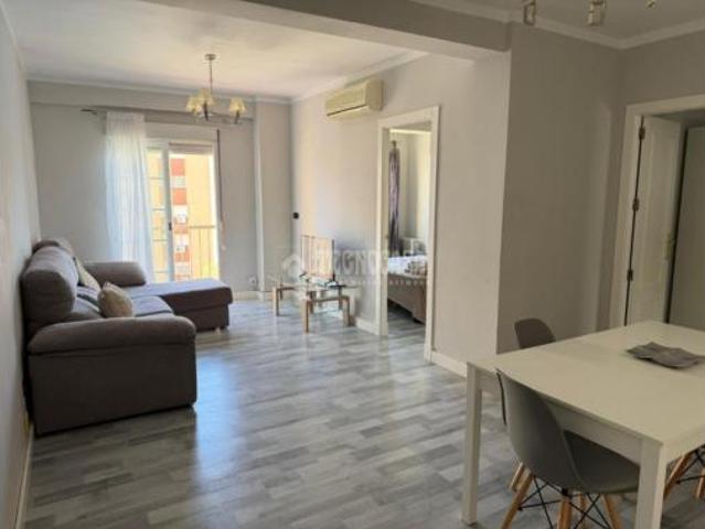 Piso en venta en Gran Eje, Jaén