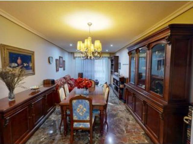 Piso en venta en San Bartolomé, Jaén
