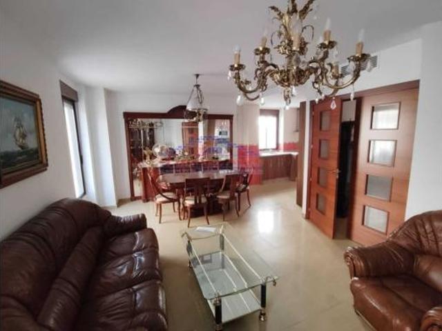 Piso en venta en San Ildefonso, Jaén