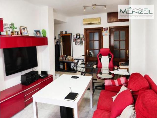 Piso en venta en La Algaba, Andalucía