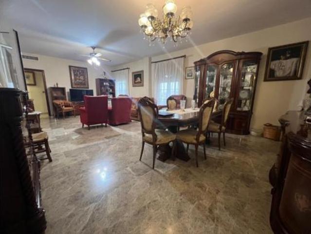 Piso en venta en Los Algarbes, La Carlota