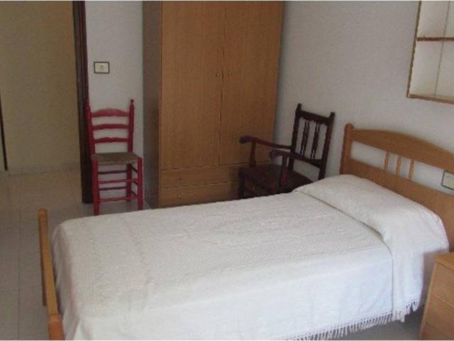 Piso en venta en Noia, Galicia