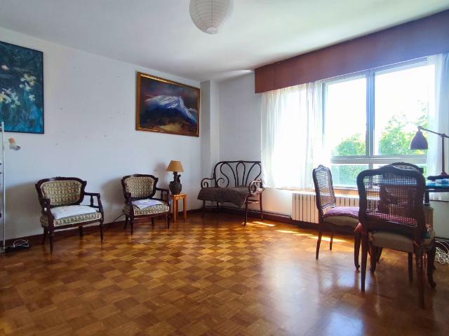 Piso en venta en Cacheiras, Santiago