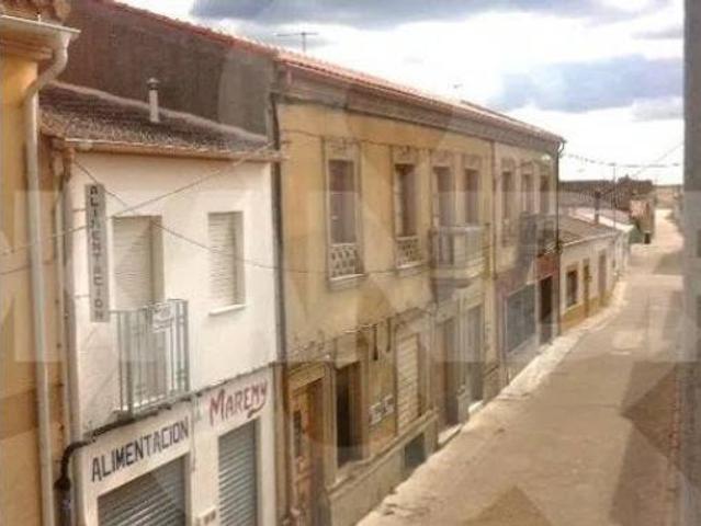 Piso en venta en La Fuente De San Esteban, Castilla y León