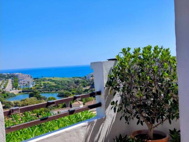 Piso en venta en La Alcaidesa, Campo de Gibraltar
