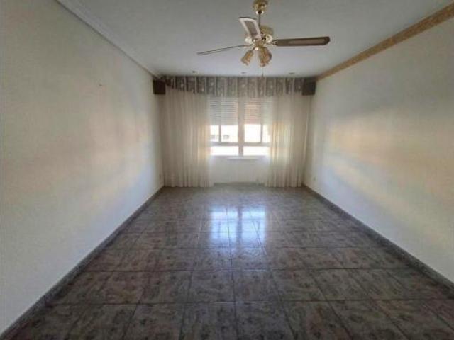 Piso en venta en La Roda, Albacete
