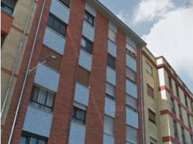 Piso en venta en Castandiello, Langreo