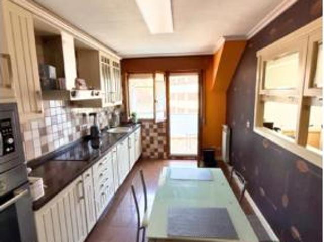 Piso en venta en Castandiello, Langreo