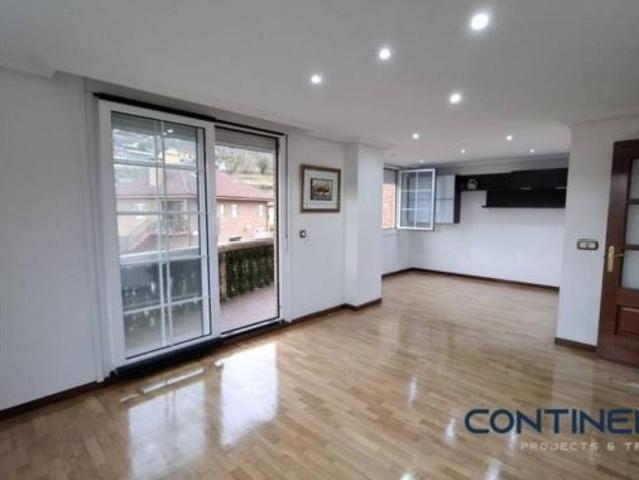 Piso en venta en Castandiello, Langreo