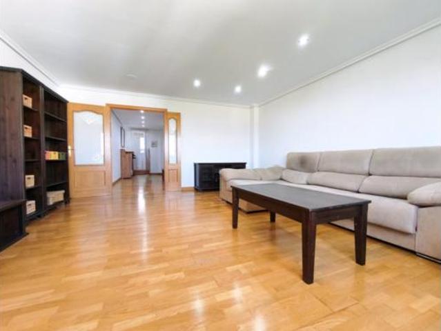 Piso en venta en Villapatro, Lardero