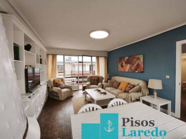 Piso en venta en Laredo