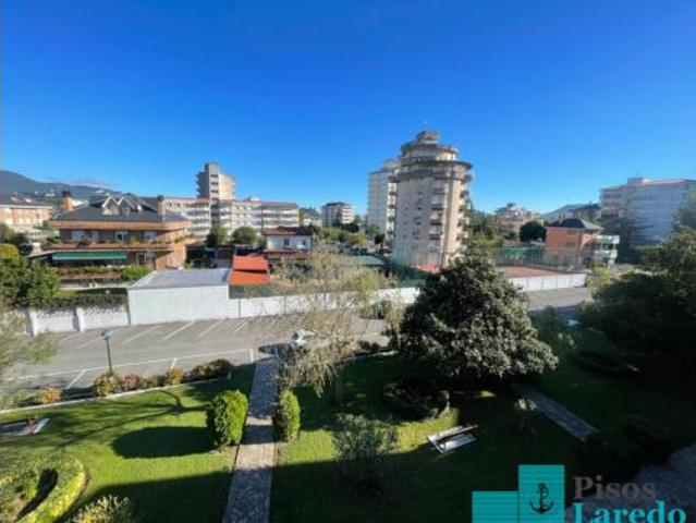 Piso en venta en Laredo