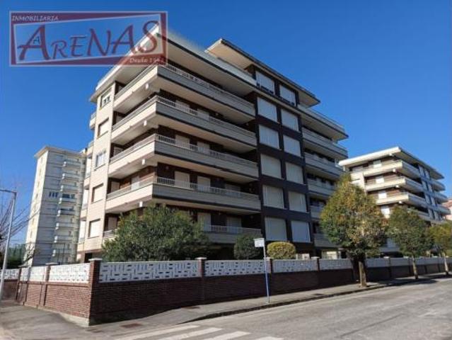 Piso en venta en Laredo
