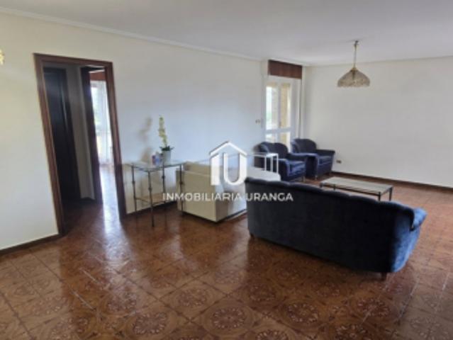 Piso en venta en Laredo