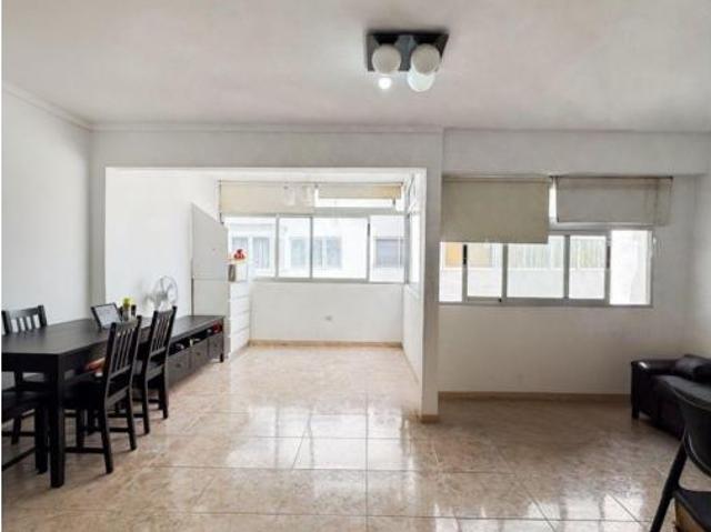 Piso en venta en Alcaravaneras, Gran Canaria