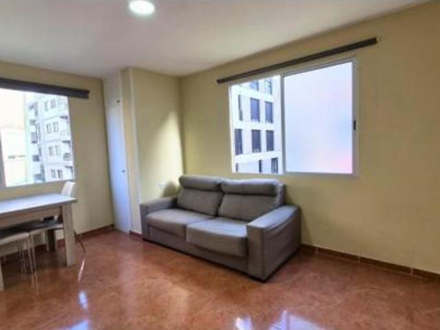 Piso en venta en Santa Catalina-Canteras, Gran Canaria