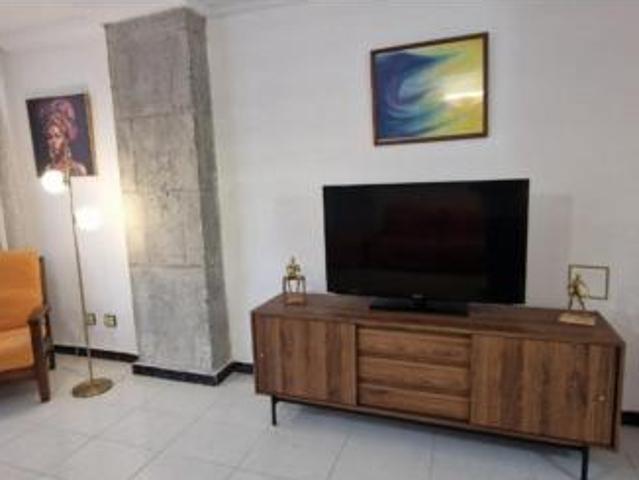 Piso en venta en Santa Catalina-Canteras, Gran Canaria