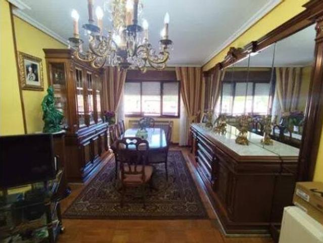 Piso en venta en Lena, Asturias