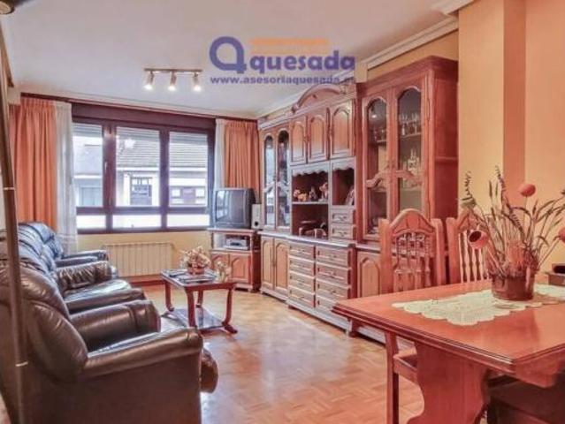 Piso en venta en Lena, Robleo