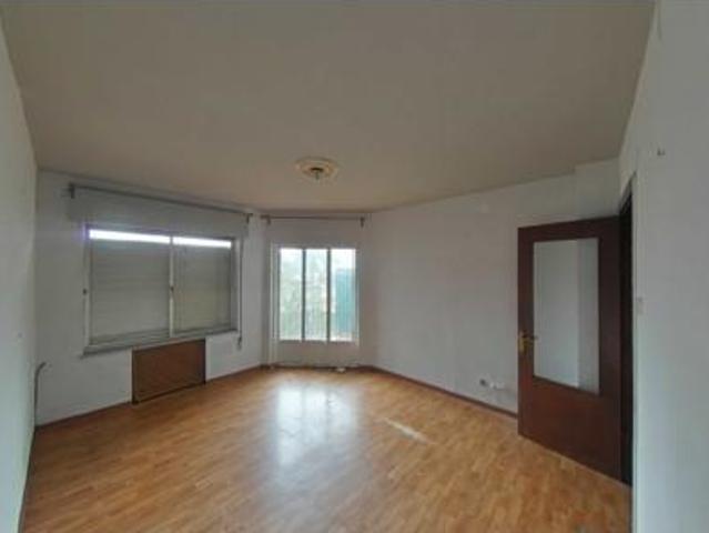 Piso en venta en El Corraón, Lena