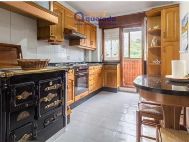 Piso en venta en Lena, Asturias