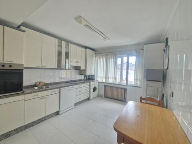 Piso en venta en El Corraón, Lena