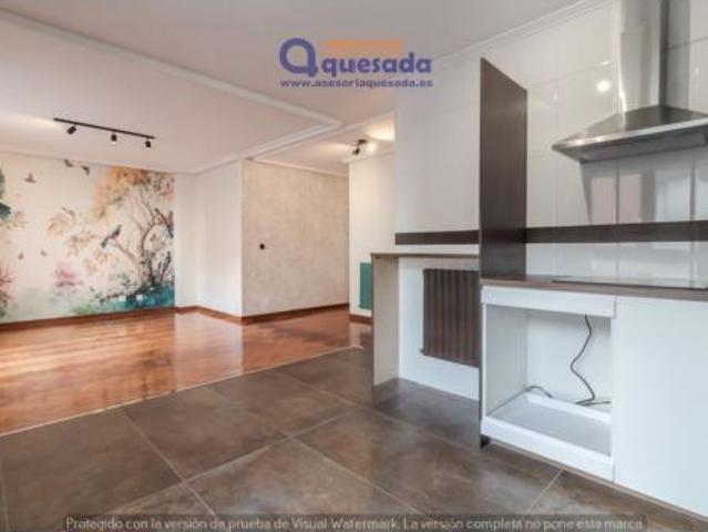 Piso en venta en El Corraón, Lena