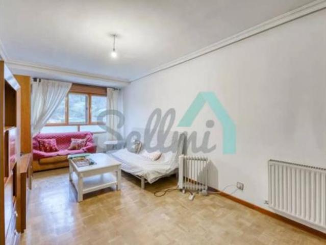 Piso en venta en Lena, Asturias