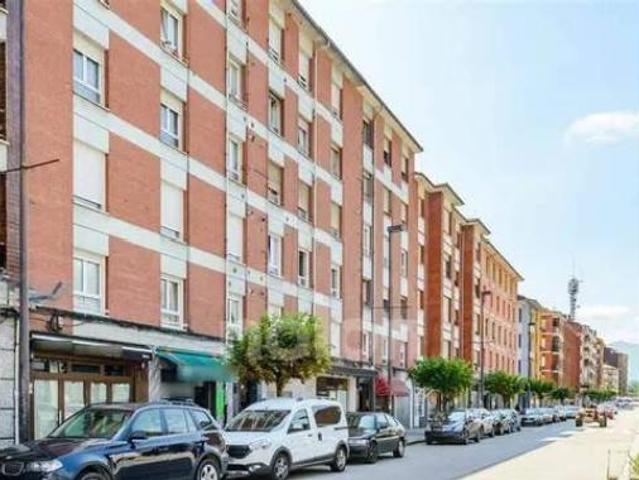 Piso en venta en El Corraón, Lena