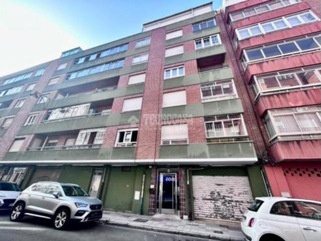 Piso en venta en León, El Ejido