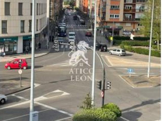 Piso en venta en Chantría, León