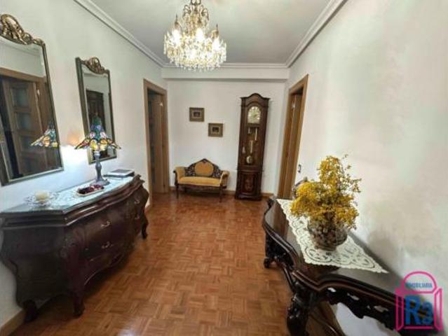 Piso en venta en San Claudio, León