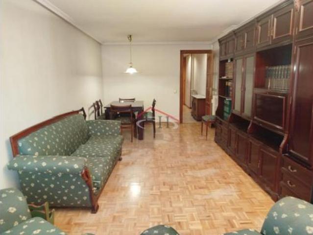 Piso en venta en Chantría, León