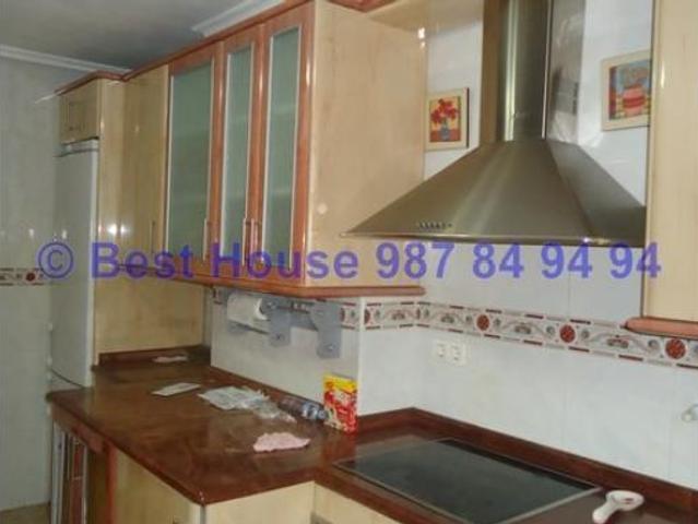 Piso en venta en Armunia, León