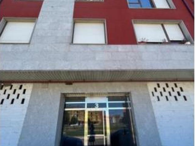 Piso en venta en Armunia, León