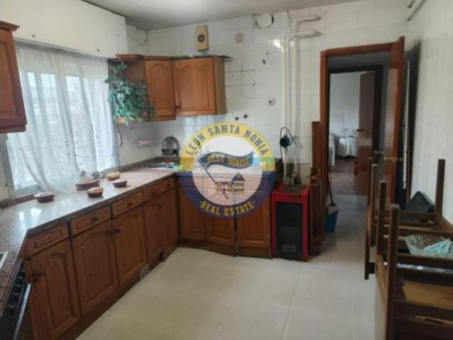 Piso en venta en Armunia, León