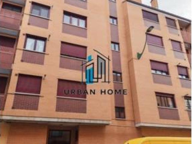 Piso en venta en La Vega, León