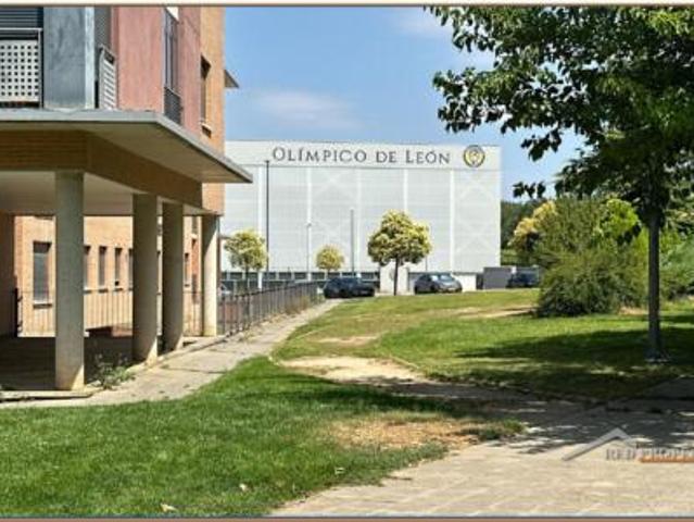 Piso en venta en Eras de Renueva, León