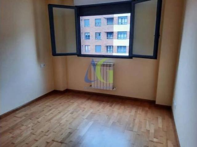 Piso en venta en El Soto, León