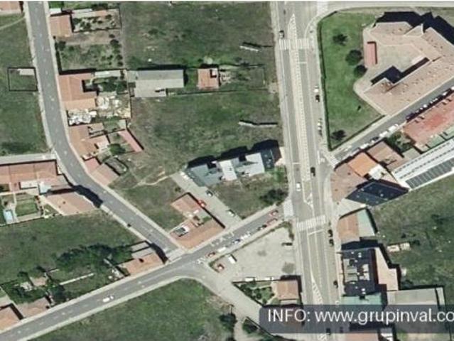 Piso en venta en Armunia, León