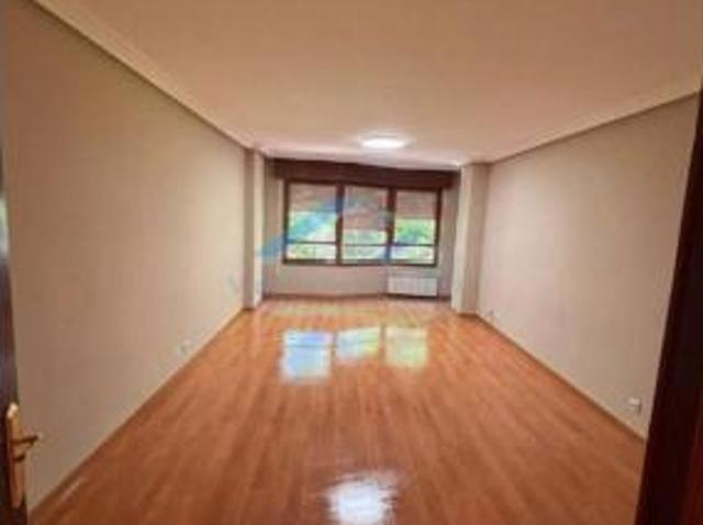 Piso en venta en Moisés de León, León