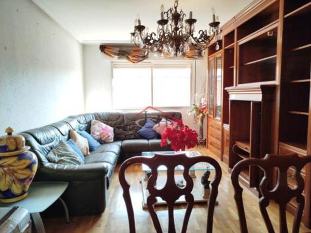 Piso en venta en San Lorenzo - La Palomera - San Mamés, León