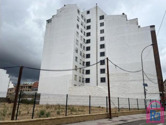 Piso en venta en San Lorenzo - La Palomera - San Mamés, León